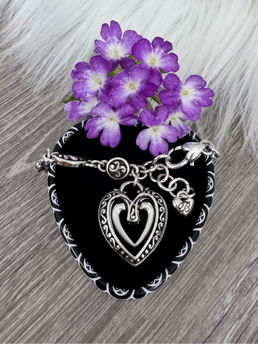 💞 BRIGHTON Silver Plated Double Heart Charm Bracelet Adjustable